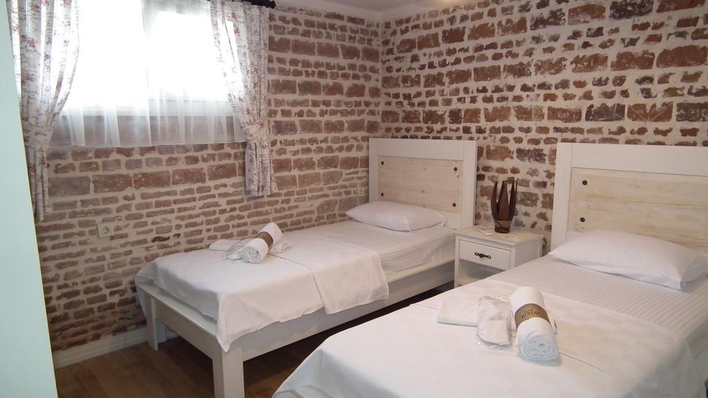 Gizemli Konak Ayvalı Szoba fotó